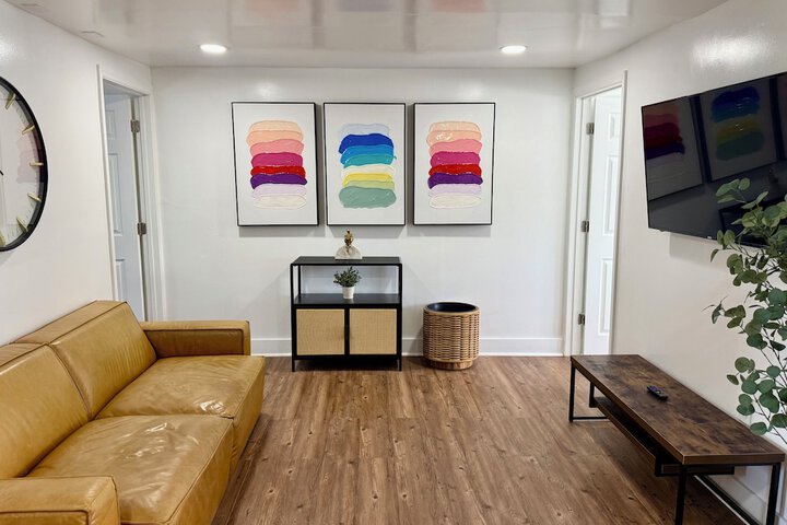 Room 40 of 65