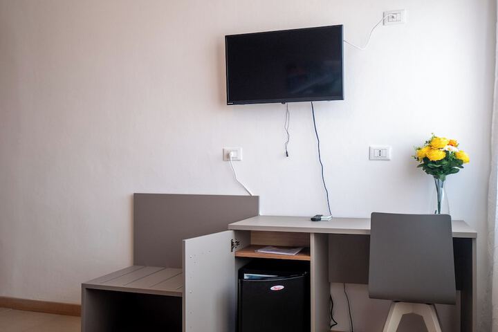 Room 13 of 45