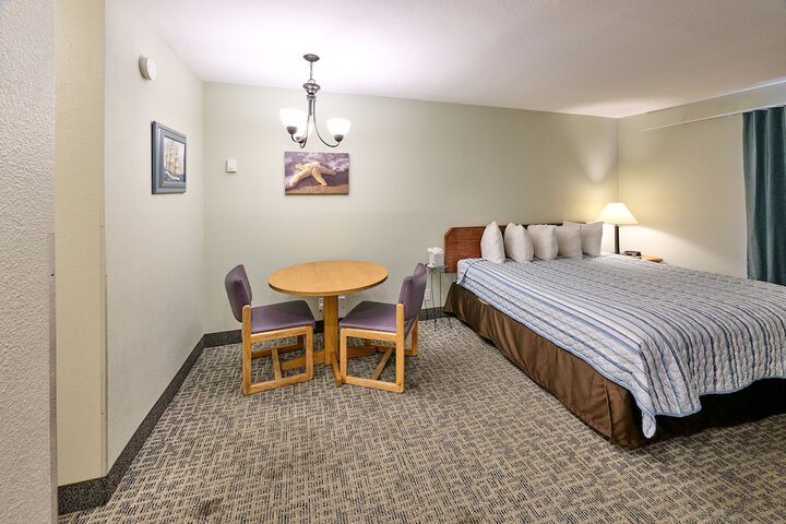 Room 77 of 198