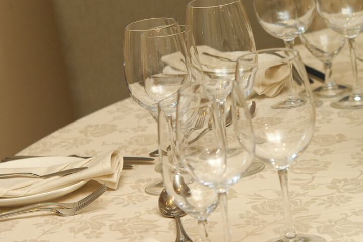Dining 180 of 220