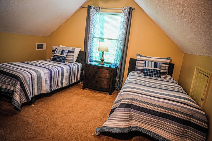 Room 29 of 232