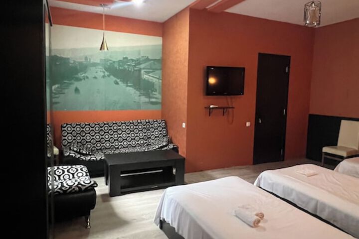 Room 22 of 50