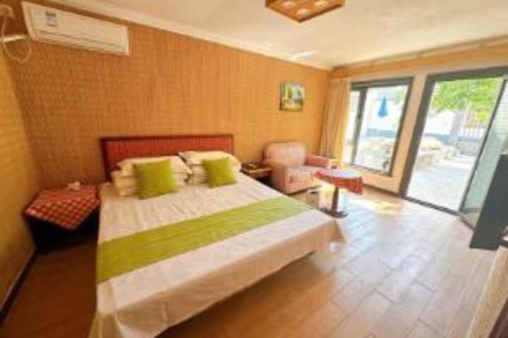 Room 21 of 23