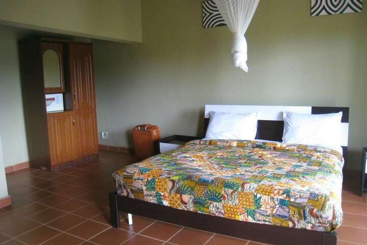 Room 8 of 35