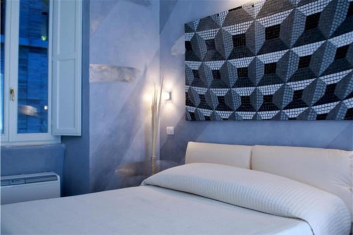 Room 10 of 50