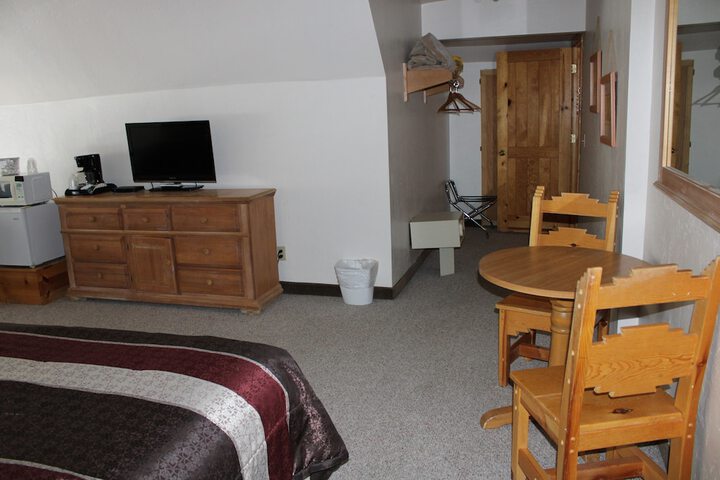 Room 63 of 104