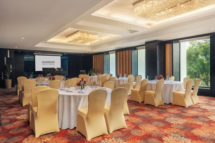 Ballroom/Hall 63 of 66