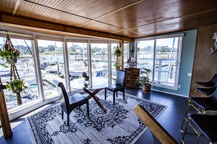 Sundeck 80 of 83
