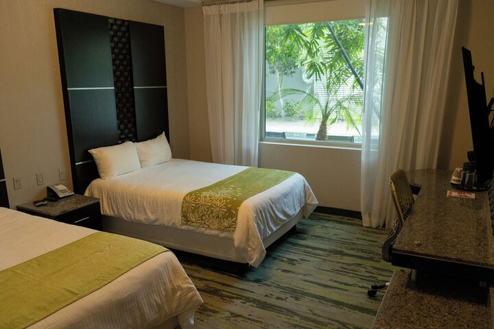 Room 26 of 120