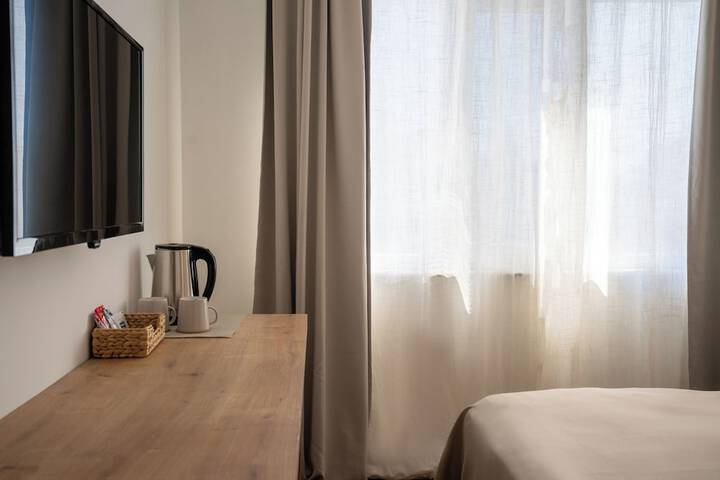 Room 27 of 57
