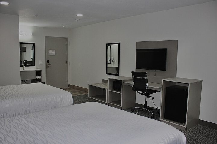 Room 3 of 11