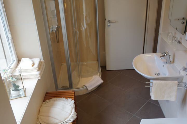 Room 8 of 36