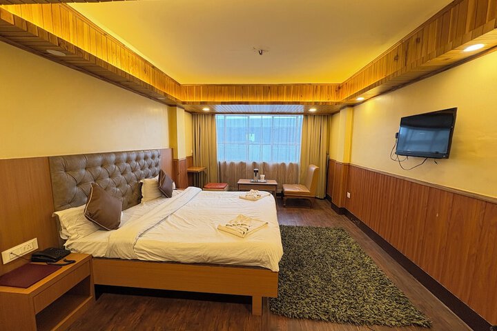 Room 16 of 23