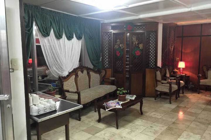 Room 14 of 24