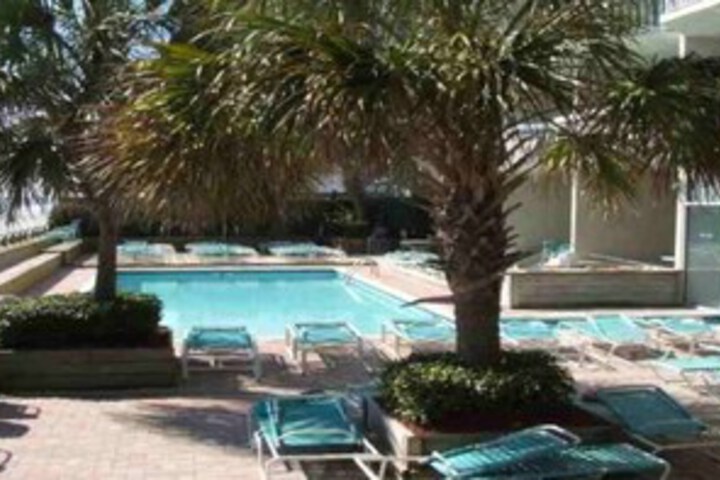 Pool 19 of 25