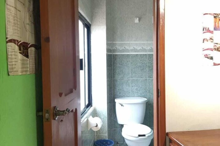 Room 13 of 21