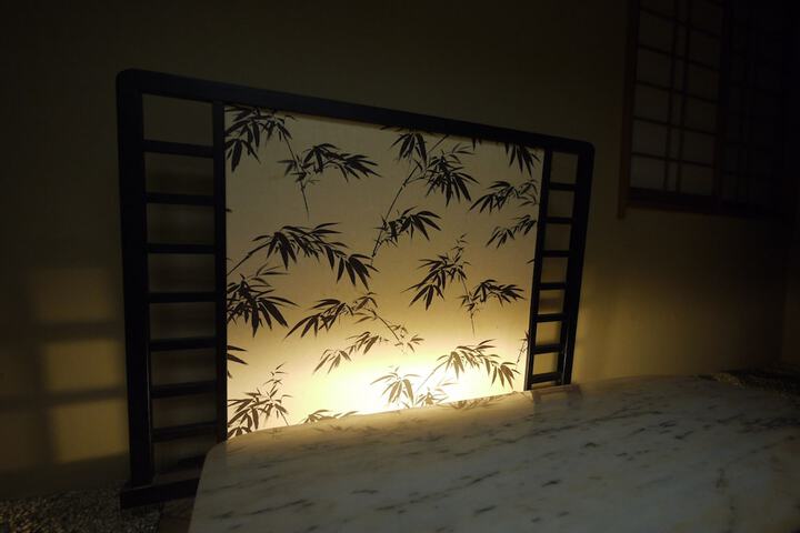 Room 10 of 30