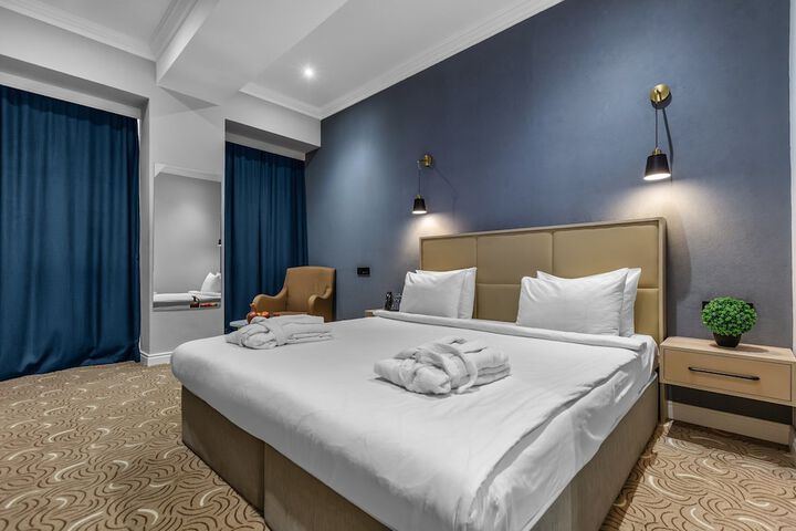 Room 48 of 173