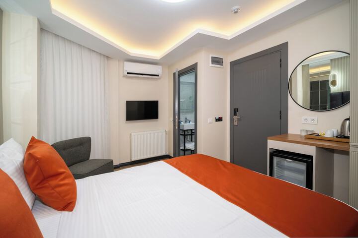 Room 21 of 60