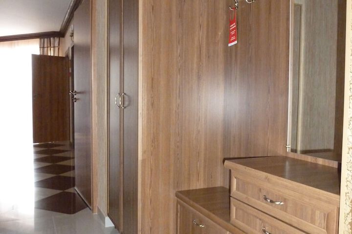 Room 11 of 60