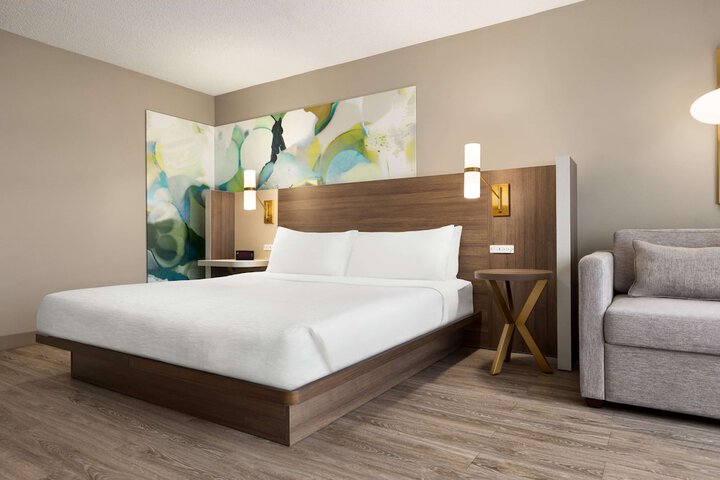 Standard King Bed Accessible (5 of 13)