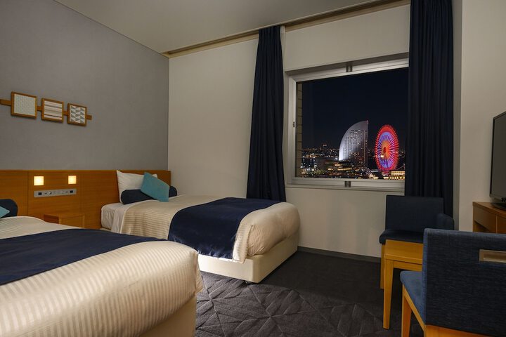 Room 25 of 58