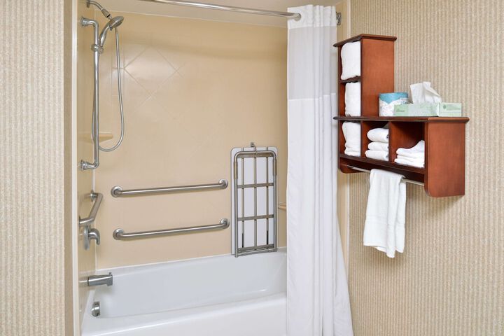 1 King Mobility Accessible Roll in Shower (20 of 29)
