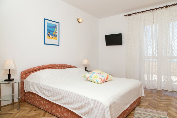 Room 14 of 59
