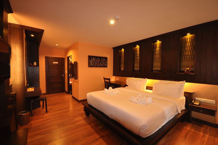 Room 20 of 83