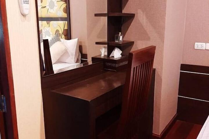 Room 36 of 172