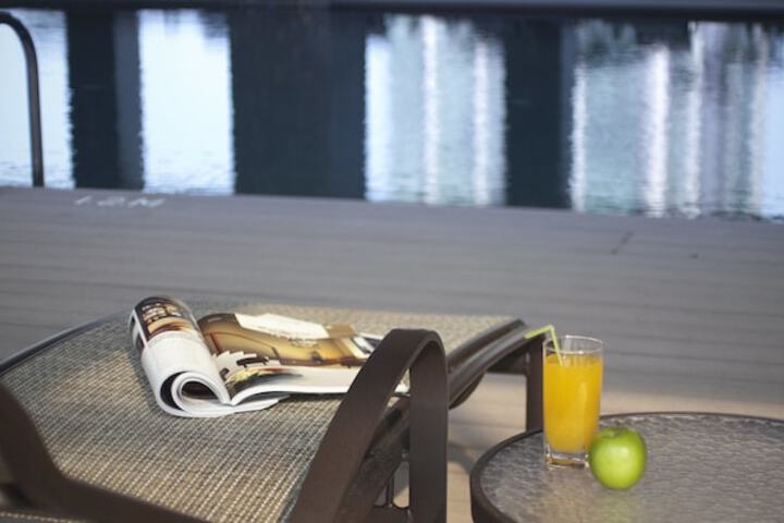 Hotel Pool