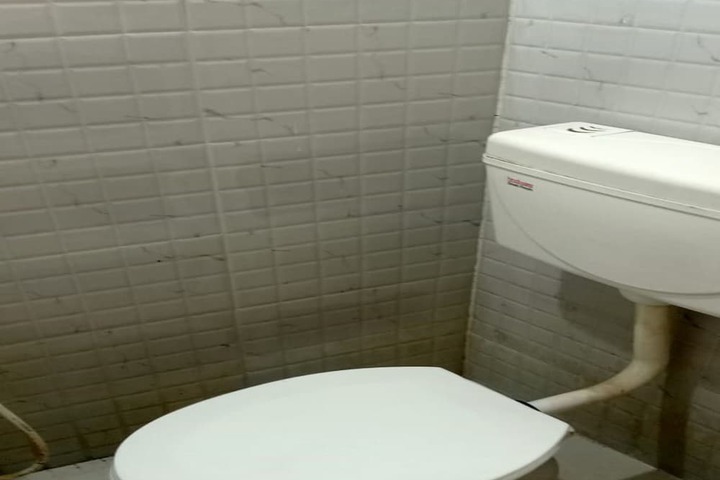 Room 15 of 19
