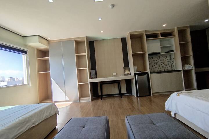 Room 8 of 29