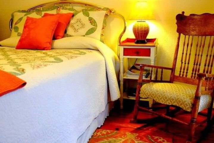 Room 27 of 143