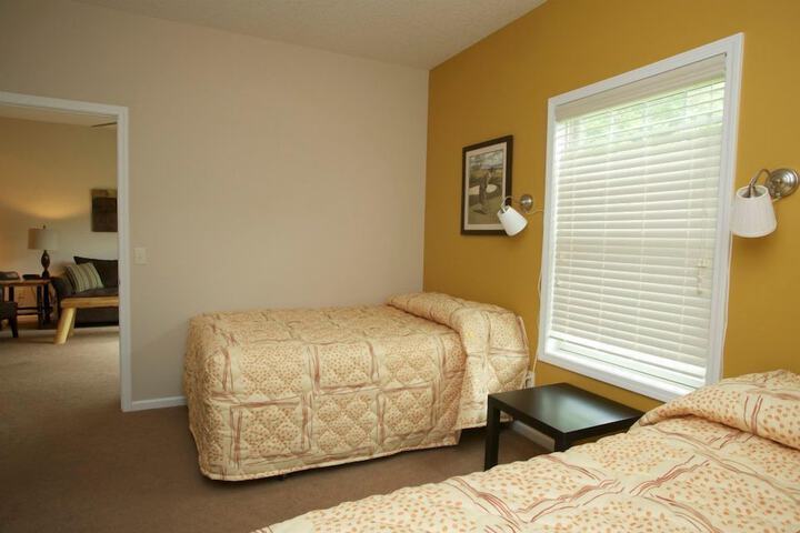 Room 2 of 30