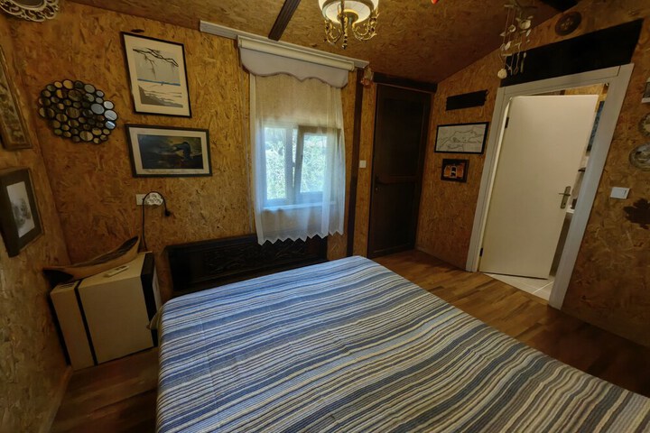 Room 38 of 92