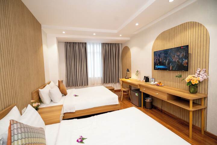 Room 26 of 80