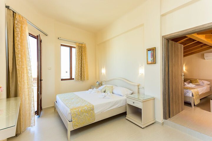 Room 5 of 60