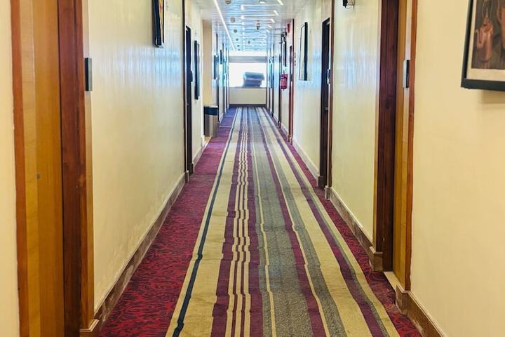 Ballroom/Hall 52 of 58