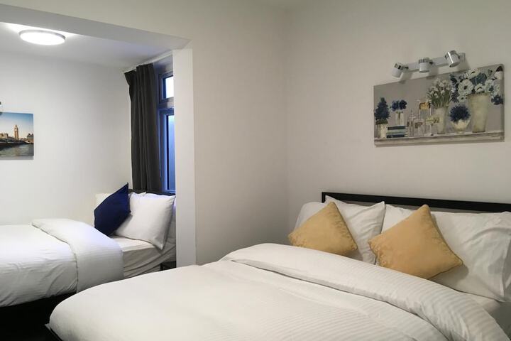 Room 26 of 39
