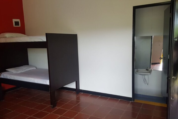 Room 20 of 39