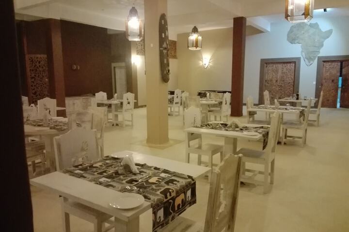 Dining 68 of 138