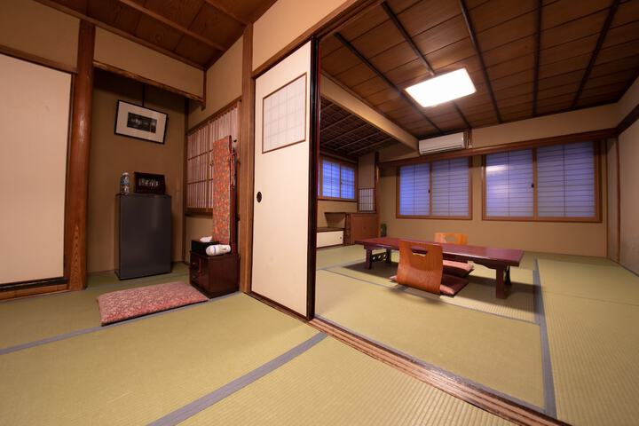Room 15 of 68