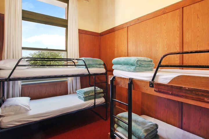 Room 14 of 31