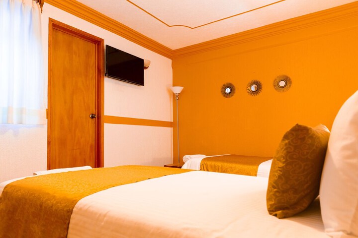 Room 14 of 24