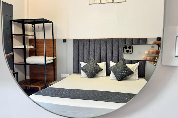 Room 3 of 19