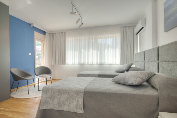 Room 14 of 47