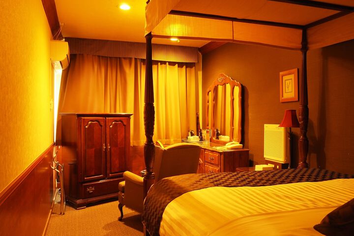 Room 13 of 67
