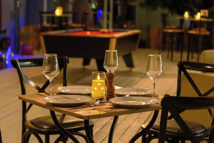 Dining 51 of 70