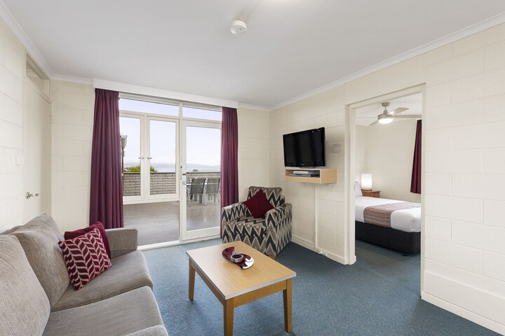 Room 21 of 36